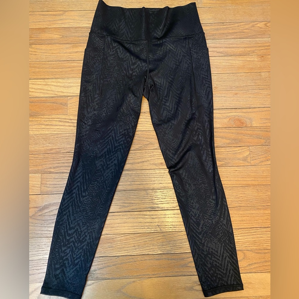 Athleta Saturation Legging